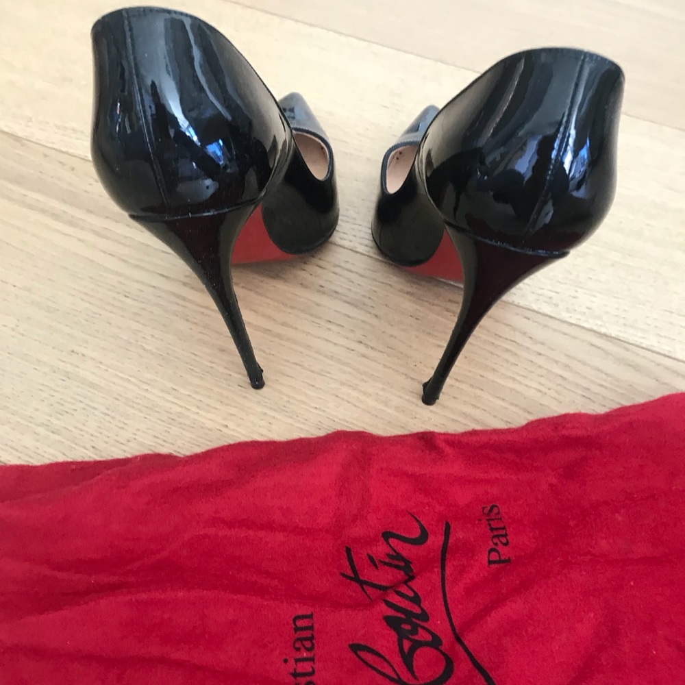 Christian Louboutin So Kate Size 37 1/2 Black